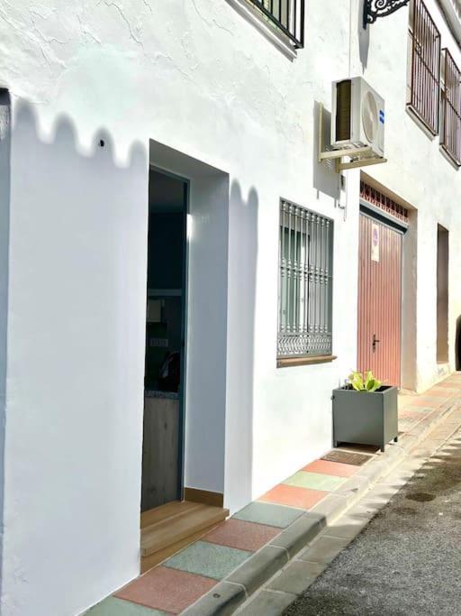 Apartamento Nuevo Y Centrico フリヒリアナ エクステリア 写真